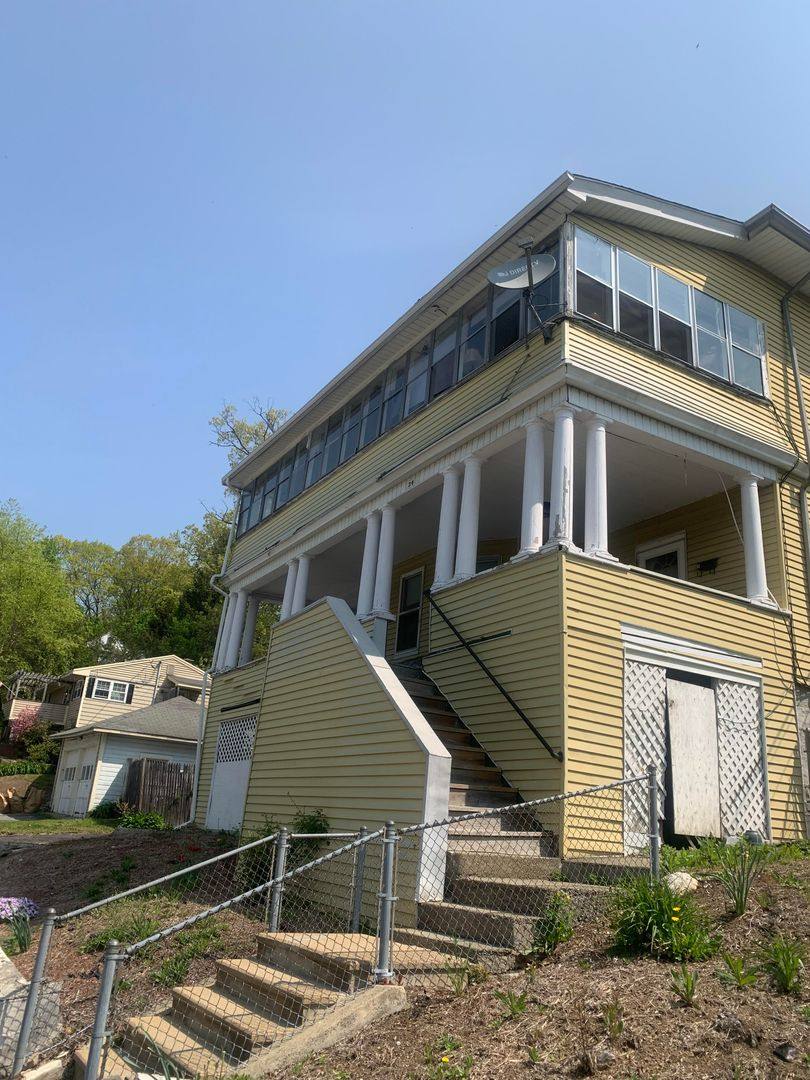 Apartment for rent at 24 Holland Rd, Worcester, MA 01603