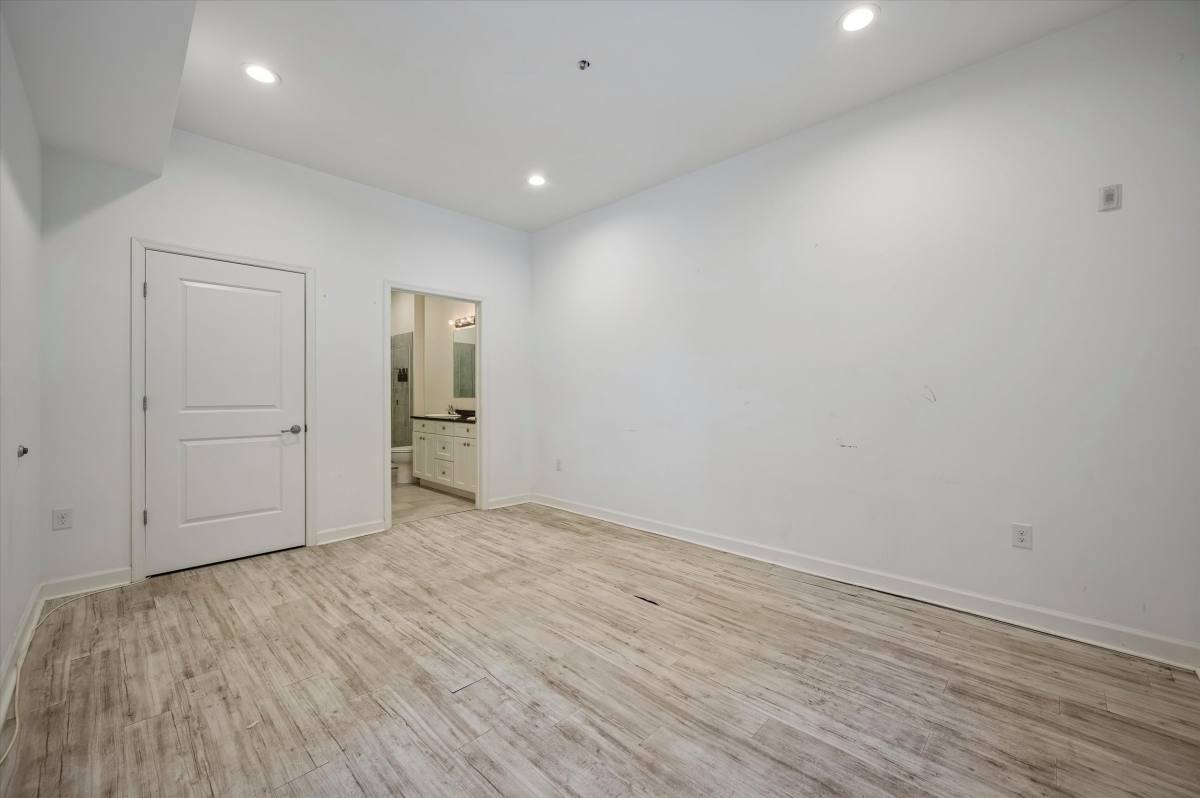 Apartment for rent at 980 N Marshall St #1, Philadelphia, PA 19123