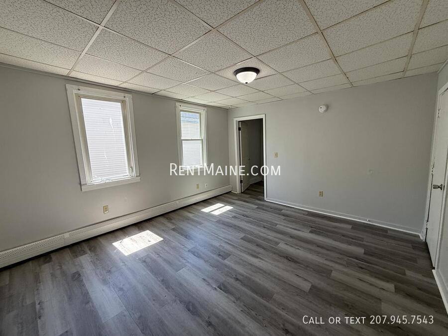Apartment for rent at 56 Charles St, Bangor, ME 04401
