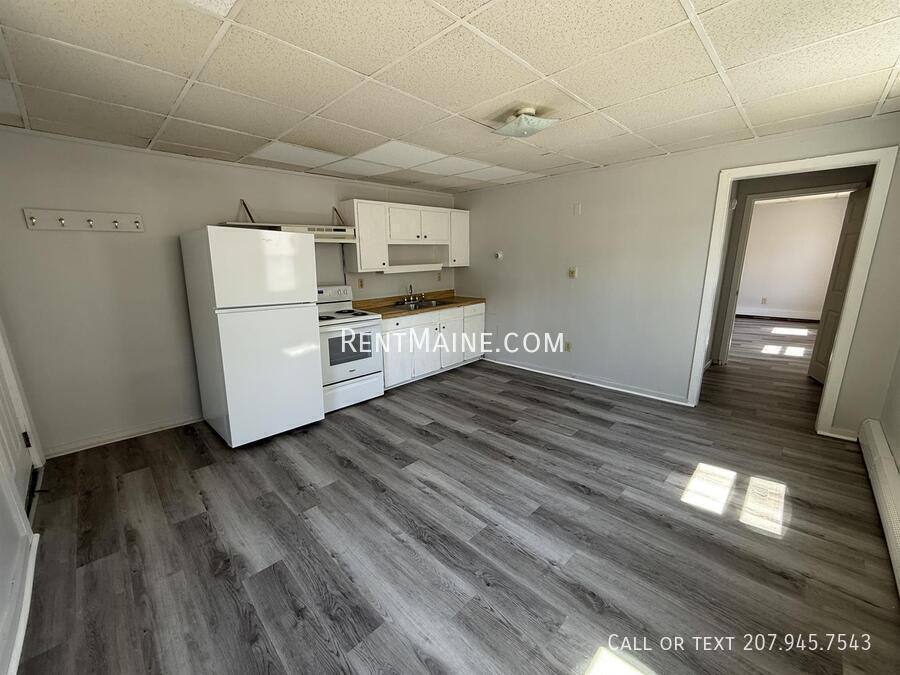 Apartment for rent at 56 Charles St, Bangor, ME 04401