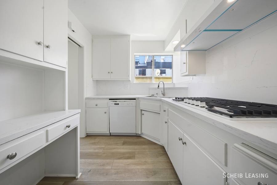 Apartment for rent at 221 S Reeves Dr #202, Beverly Hills, CA 90212