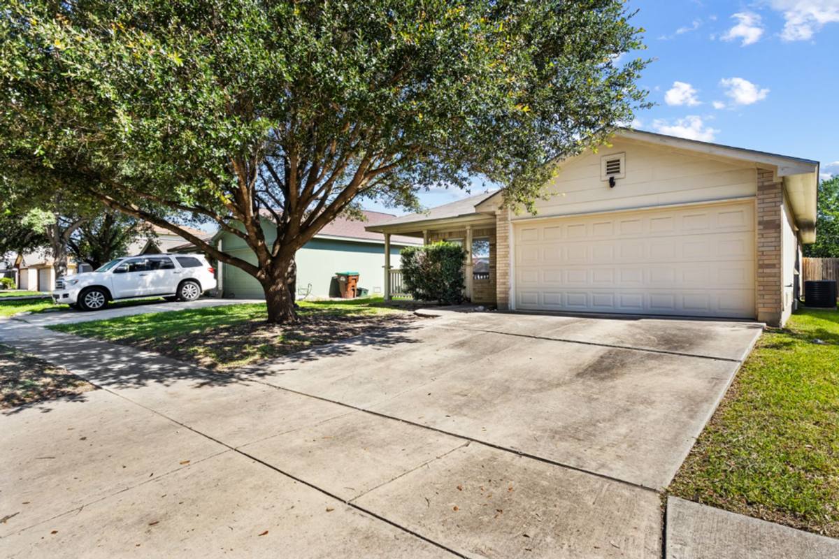 Condo for rent at 8519 Snakeweed Dr, Converse, TX 78109