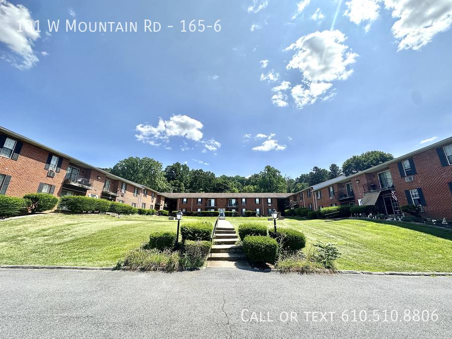 Apartment for rent at 101 W Mountain Rd #165-6, Allentown, PA 18103