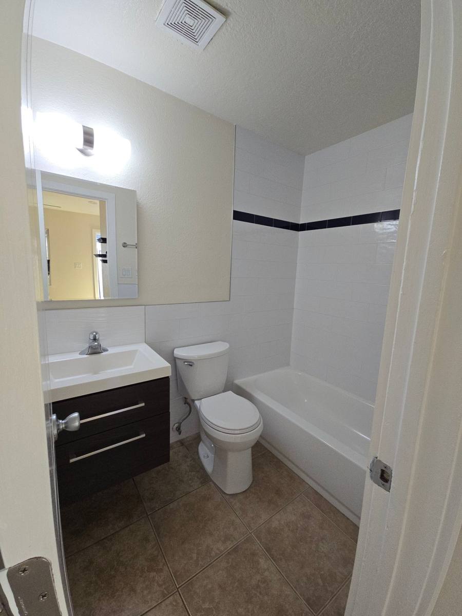 Apartment for rent at 312 Vassar SE, Albuquerque, NM 87106