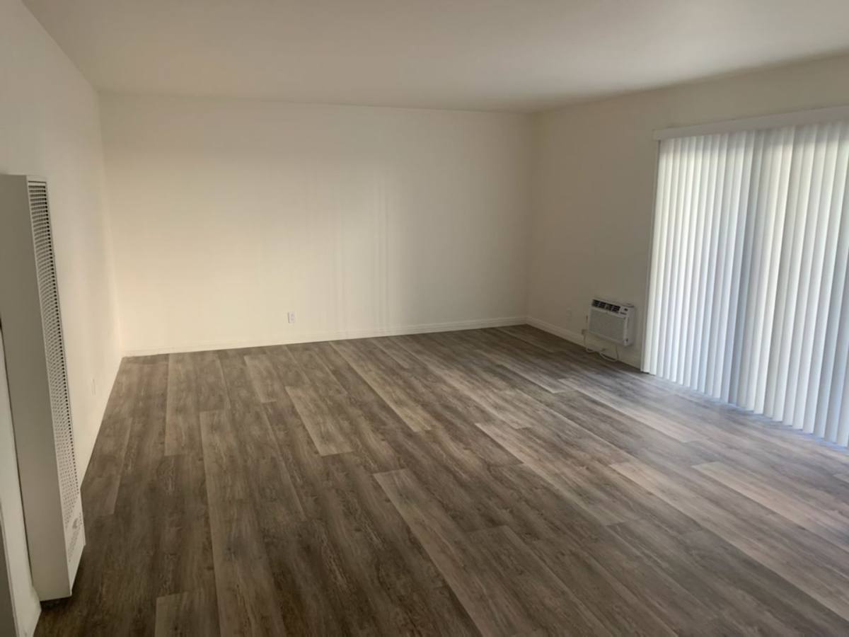 Apartment for rent at 569 E Palm Ave, Burbank, CA 91501