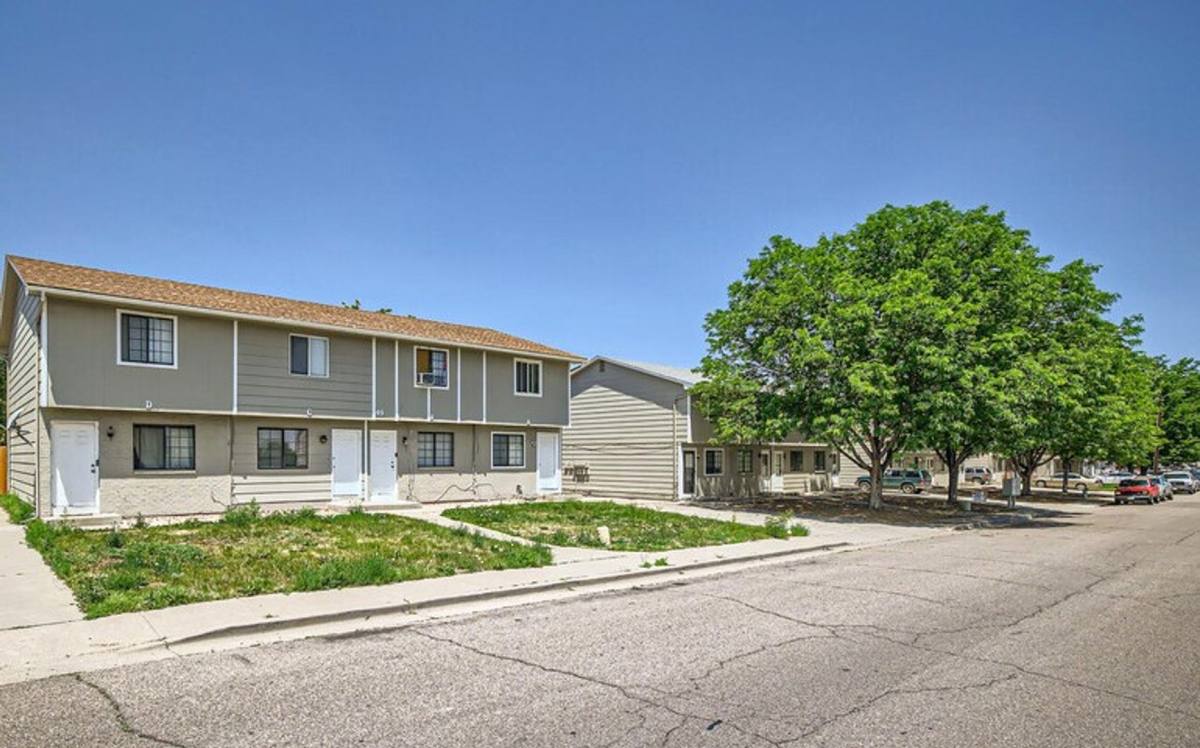 Townhouse for rent at 43 Royal Crest Dr, Pueblo, CO 81005