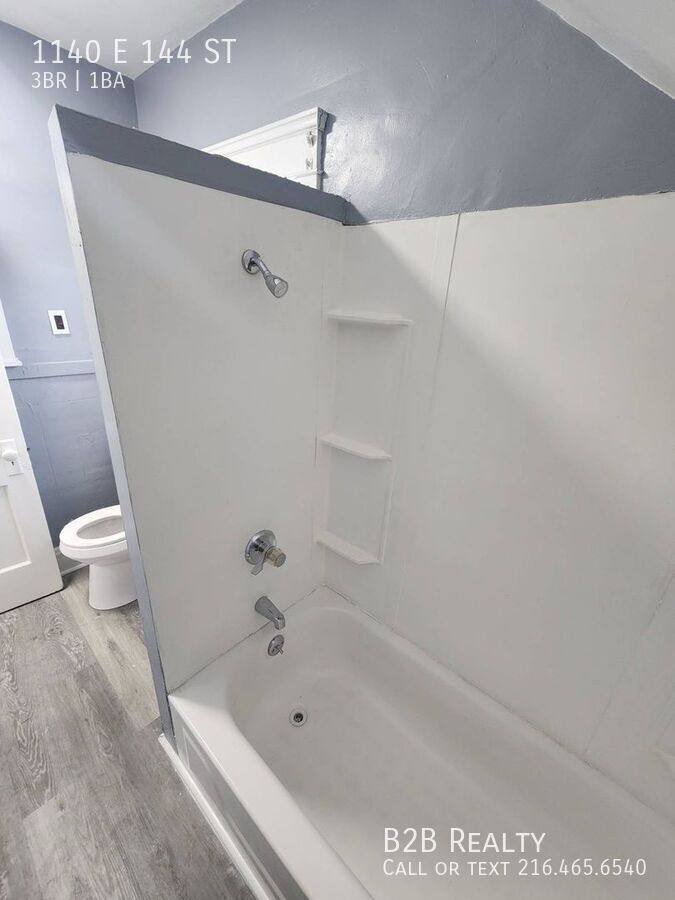 Apartment for rent at 1140 E 144 St, Cleveland, OH 44110
