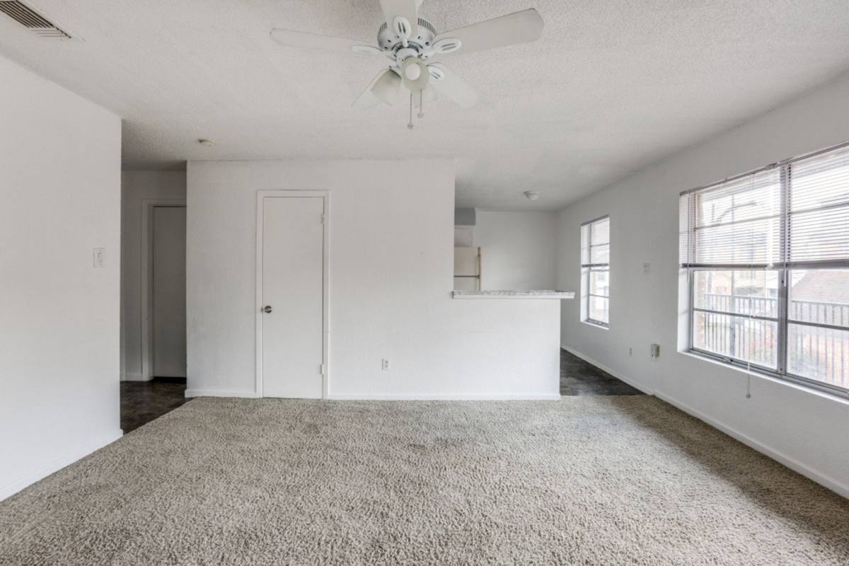 Apartment for rent at 1711 Wichita St, Houston, TX 77004