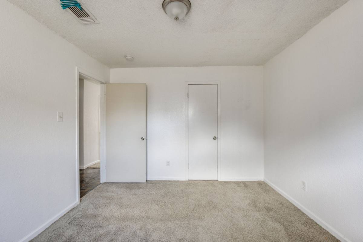 Apartment for rent at 1711 Wichita St, Houston, TX 77004