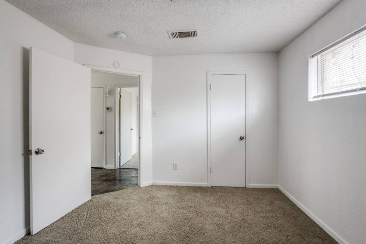 Apartment for rent at 1711 Wichita St, Houston, TX 77004