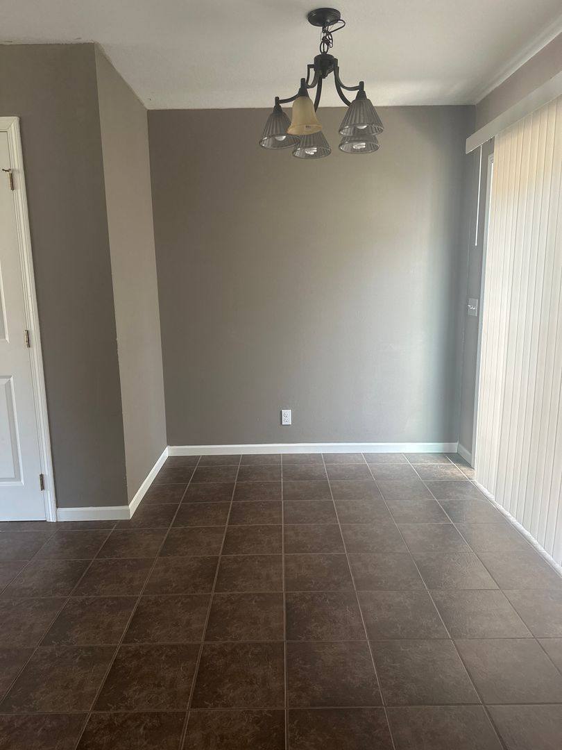 Townhouse for rent at 324 N 10th St, Fort Dodge, IA 50501