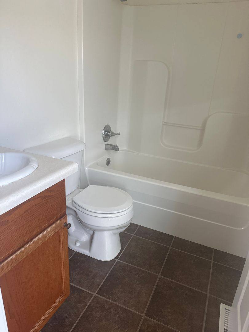 Townhouse for rent at 324 N 10th St, Fort Dodge, IA 50501