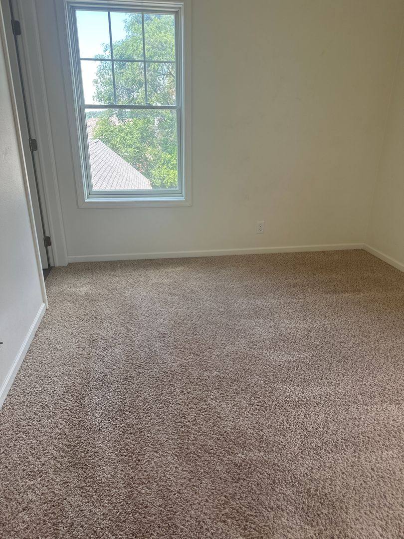 Townhouse for rent at 324 N 10th St, Fort Dodge, IA 50501