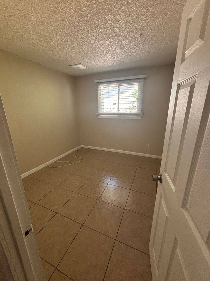 House for rent at 5220 N 68th Ave, Glendale, AZ 85303