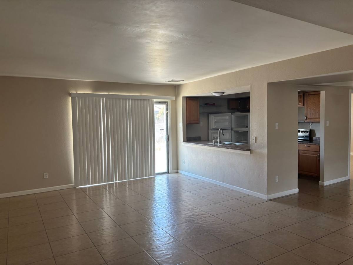 House for rent at 5220 N 68th Ave, Glendale, AZ 85303