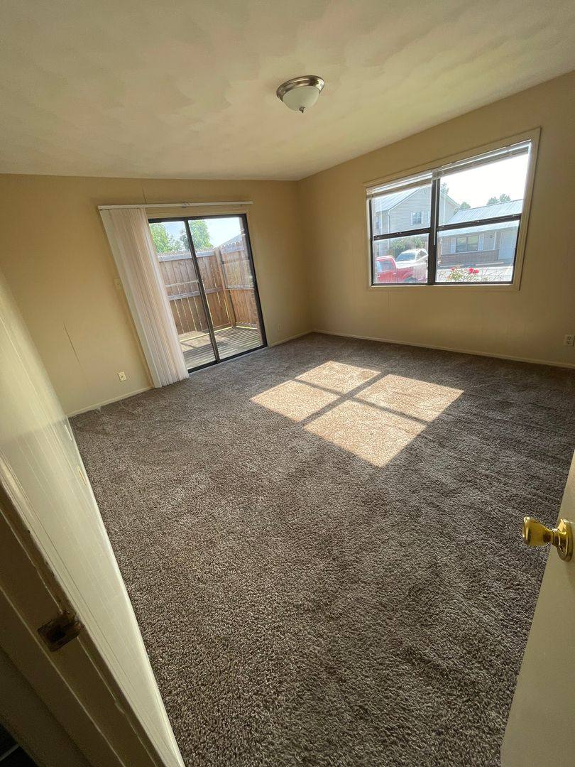 Apartment for rent at 2301 Texas Ave, Joplin, MO 64804