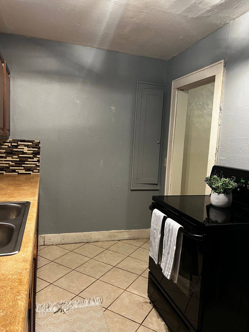 House for rent at 1613 E Park Place, Oklahoma City, OK 73117
