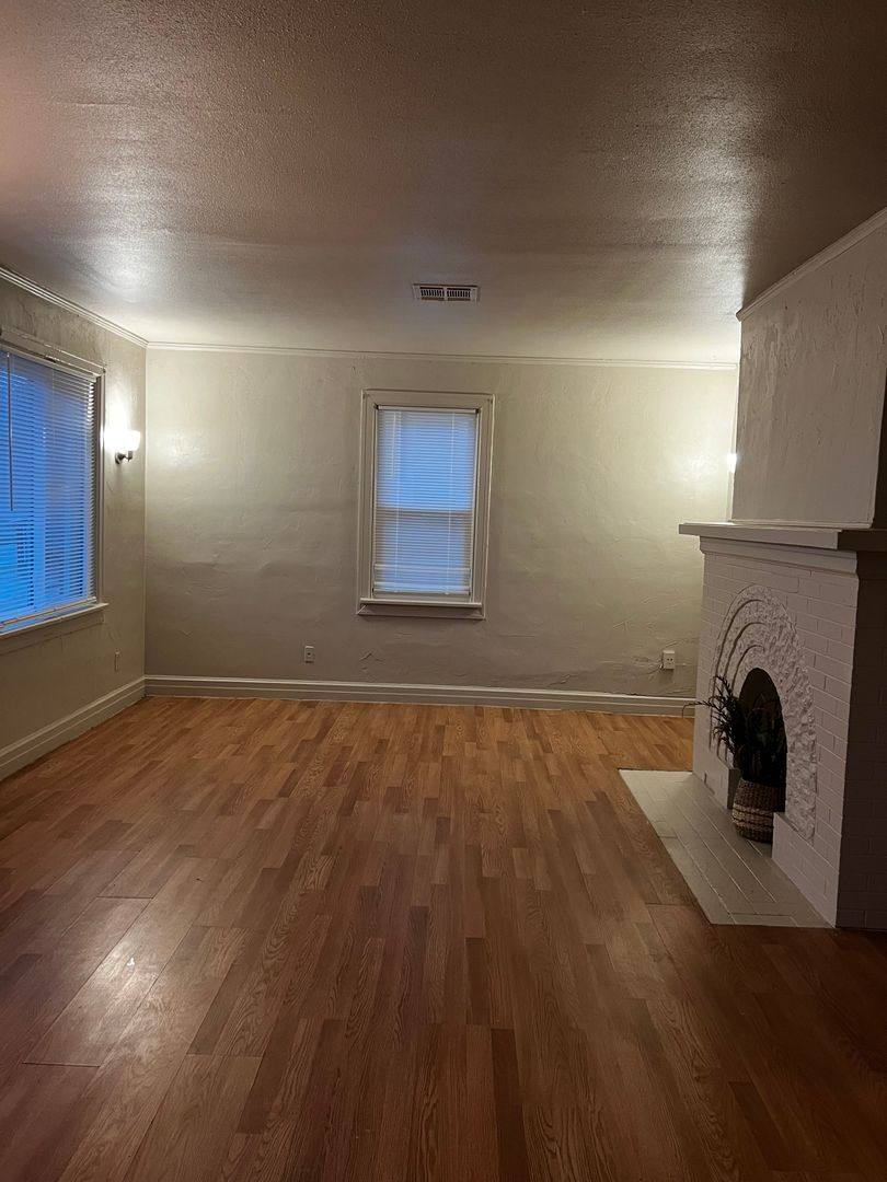 House for rent at 1613 E Park Place, Oklahoma City, OK 73117