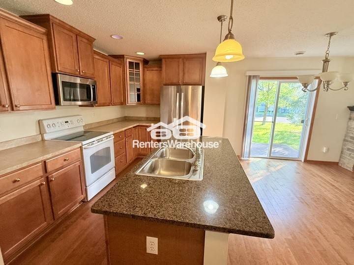 Townhouse for rent at 15375 60th Ave N, Minneapolis, MN 55446
