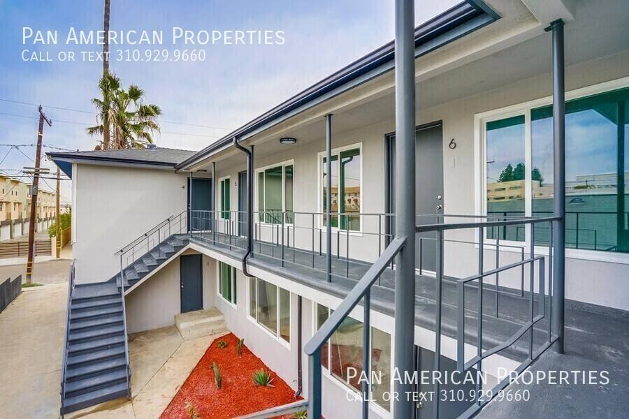 Apartment for rent at 11853 Manor Dr #6, Hawthorne, CA 90250