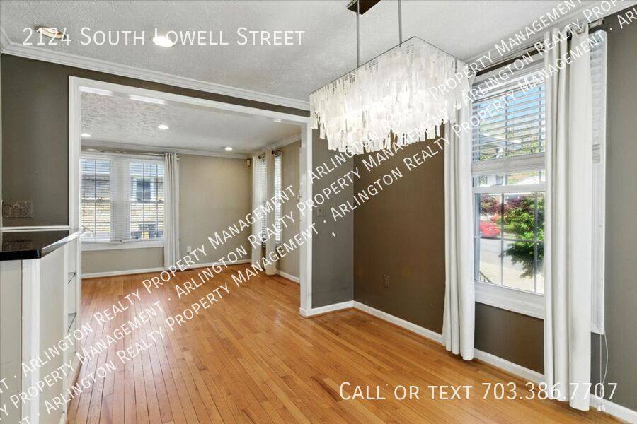 House for rent at 2124 S Lowell St, Arlington, VA 22204