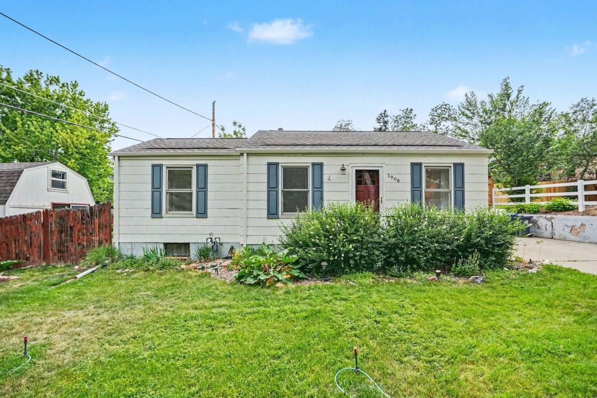 House for rent at 1908 Arapahoe St, Golden, CO 80401