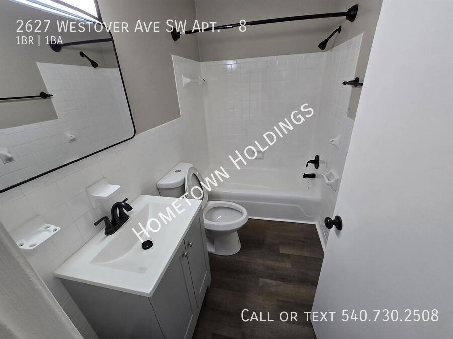 Apartment for rent at 2627 Westover Ave SW #8, Roanoke, VA 24015