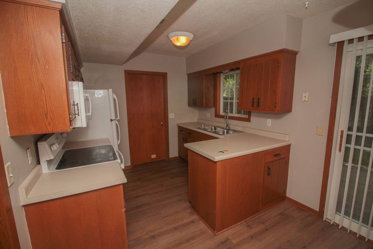 Townhouse for rent at 3524 County Rd, Minnetonka, MN 55345
