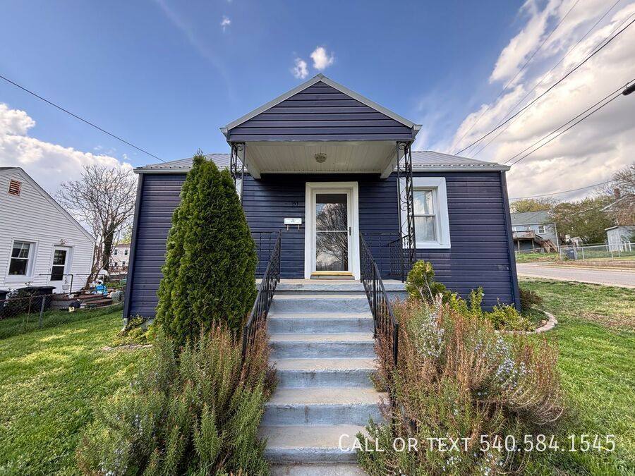 House for rent at 950 Morgan Ave SE, Roanoke, VA 24013