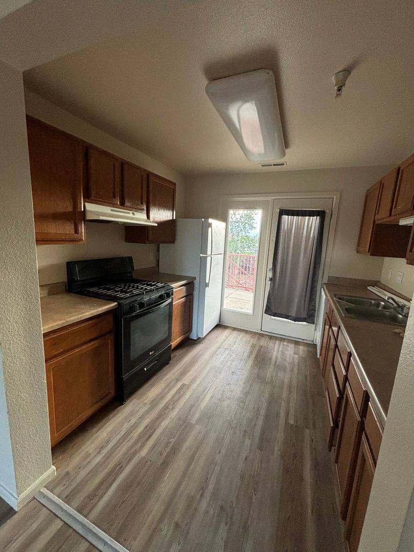 Apartment for rent at 800 S Whiteriver Ave, Rifle, CO 81650