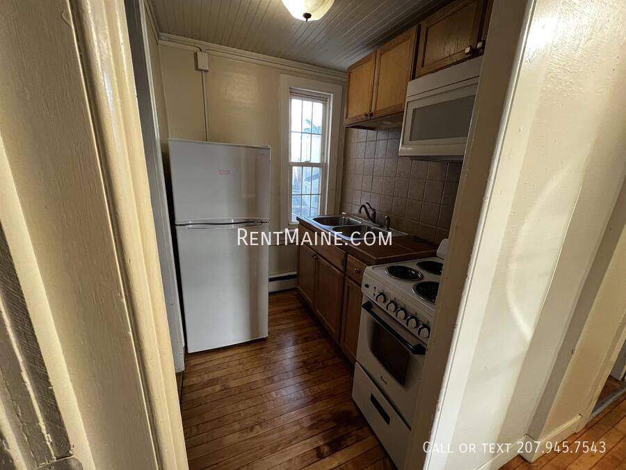 Apartment for rent at 109 State St #2, Bangor, ME 04401