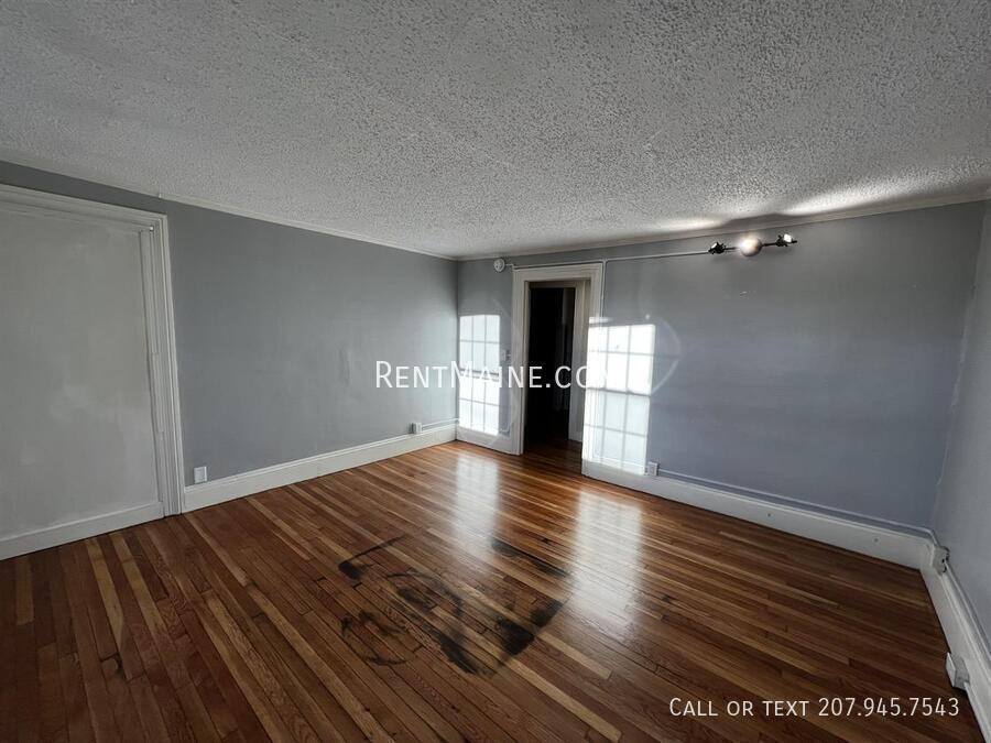 Apartment for rent at 109 State St #2, Bangor, ME 04401