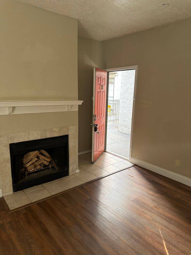 Apartment for rent at 4316 Swiss Ave, Dallas, TX 75204