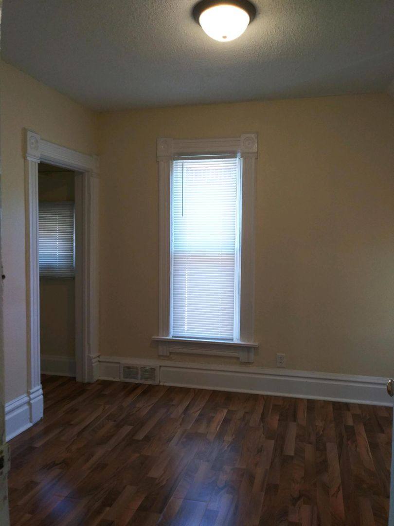 Apartment for rent at 1357-59 5th Ave, Rockford, IL 61104