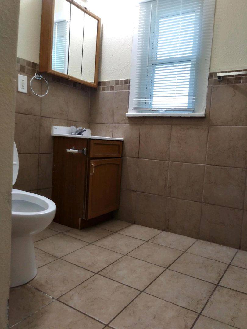 Apartment for rent at 1357-59 5th Ave, Rockford, IL 61104