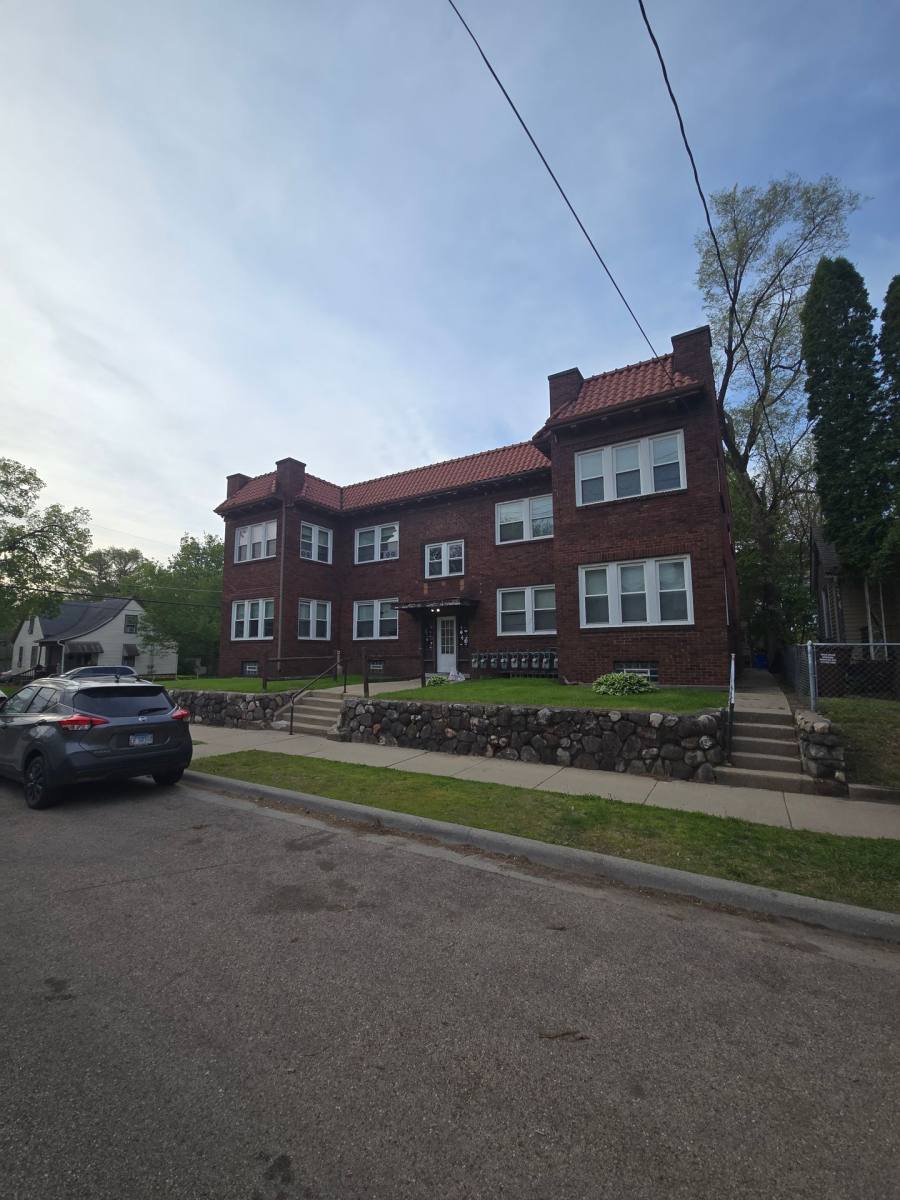 Apartment for rent at 1357-59 5th Ave, Rockford, IL 61104