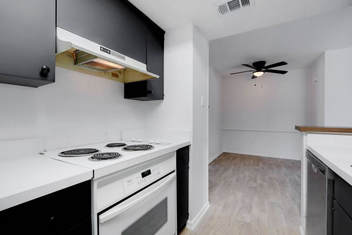 Apartment for rent at 2300 Nacogdoches Rd, San Antonio, TX 78209