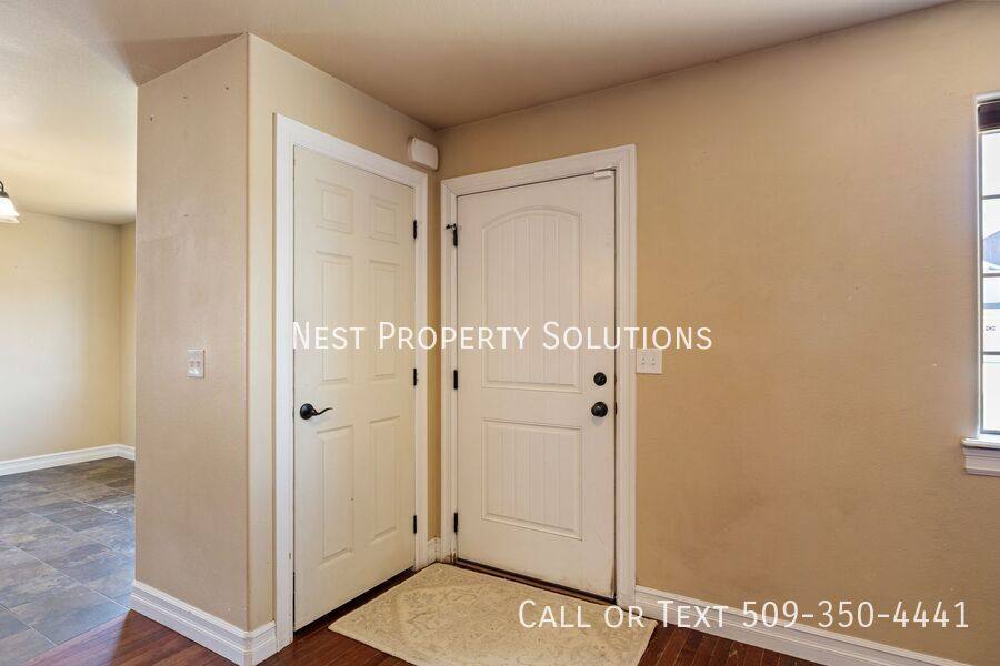 House for rent at 547 Bayside St, Moses Lake, WA 98837
