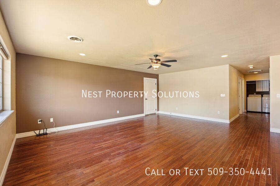 House for rent at 547 Bayside St, Moses Lake, WA 98837