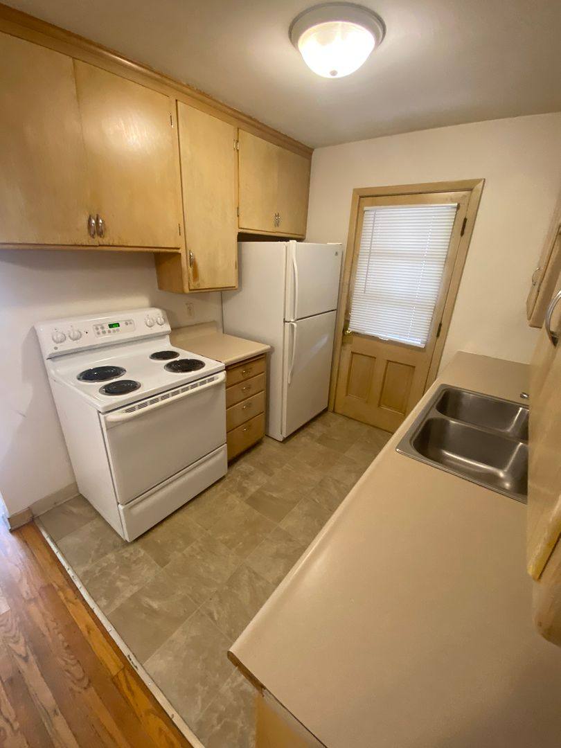 Apartment for rent at 2544 J St, Lincoln, NE 68510