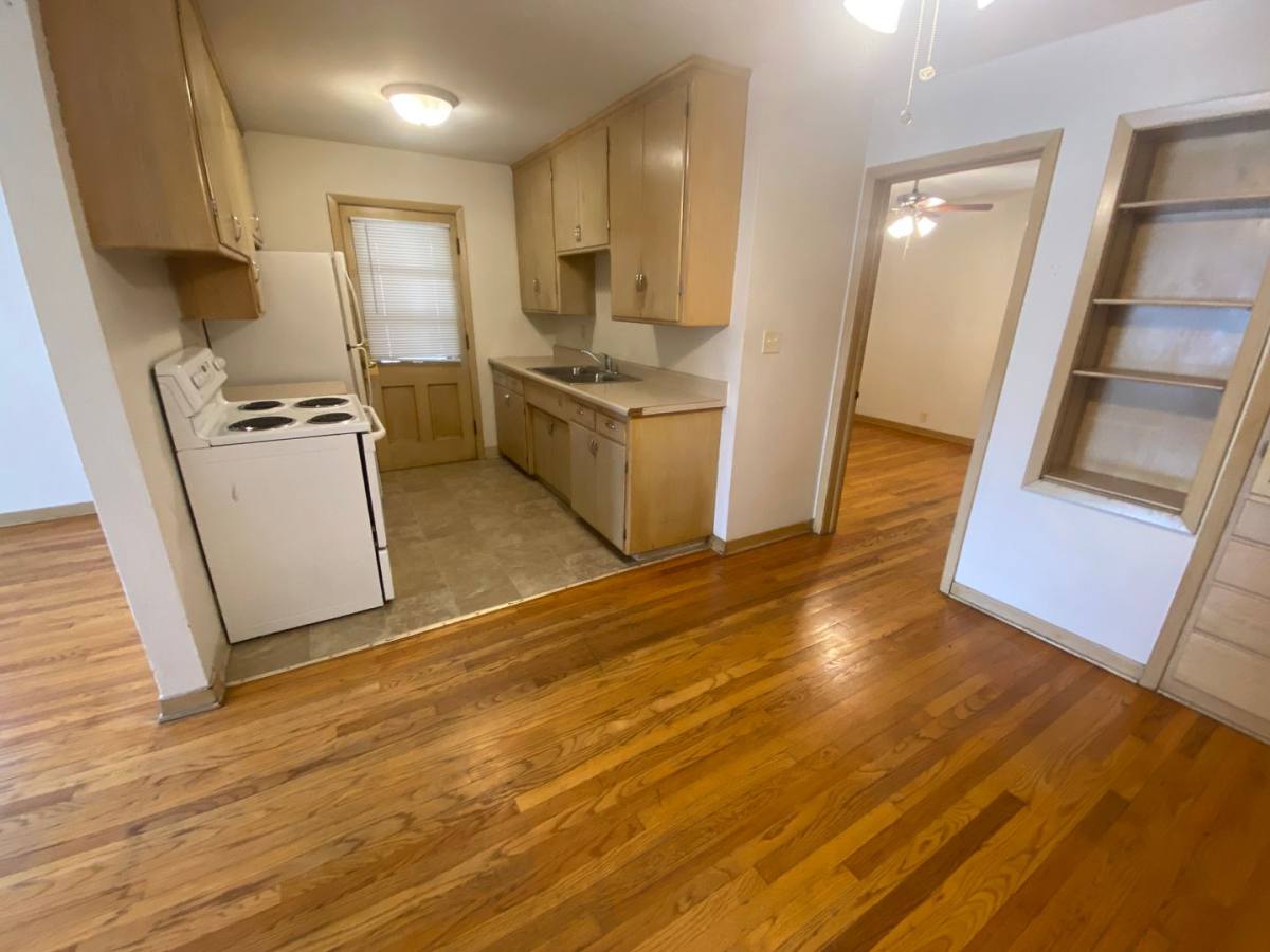 Apartment for rent at 2544 J St, Lincoln, NE 68510