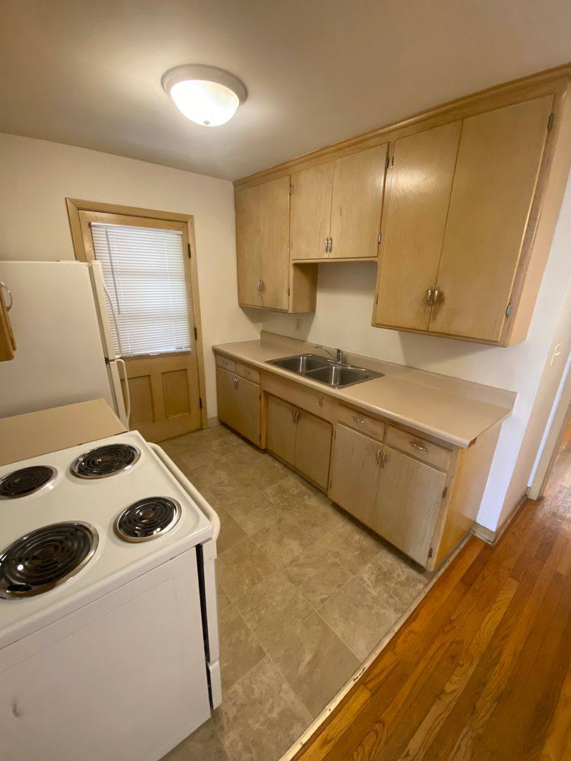 Apartment for rent at 2544 J St, Lincoln, NE 68510
