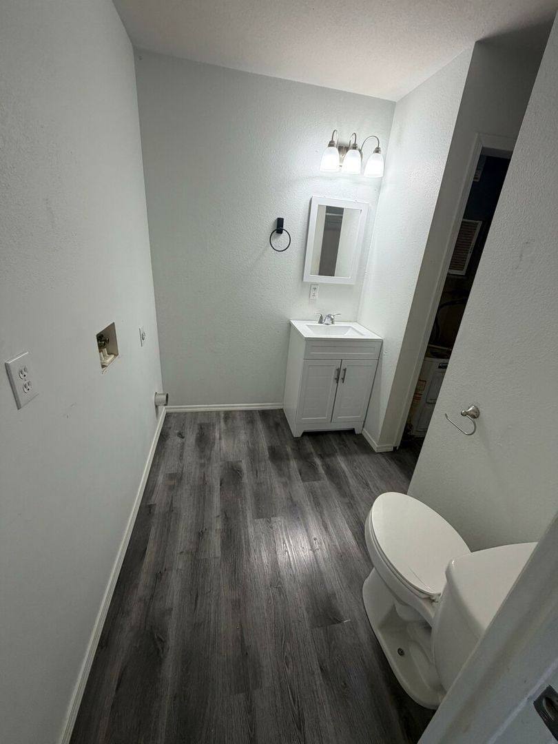 Apartment for rent at 3514 E 13th St, Joplin, MO 64801