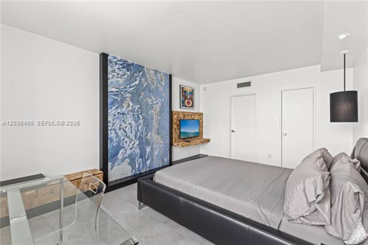 Condo for rent at 1000 W Ave, Miami Beach, FL 33139
