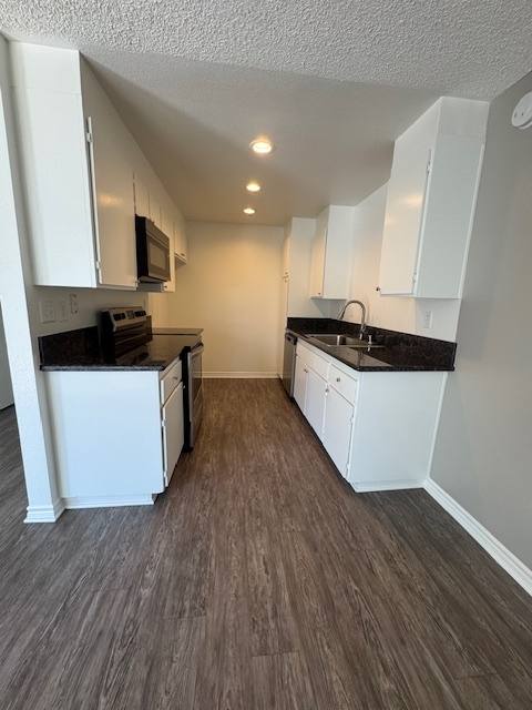 Apartment for rent at 825 Center St, Costa Mesa, CA 92627