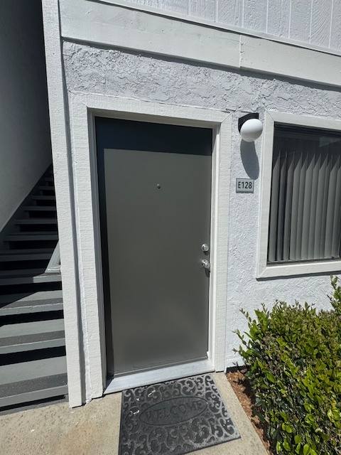 Apartment for rent at 825 Center St, Costa Mesa, CA 92627