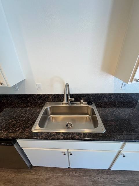 Apartment for rent at 825 Center St, Costa Mesa, CA 92627