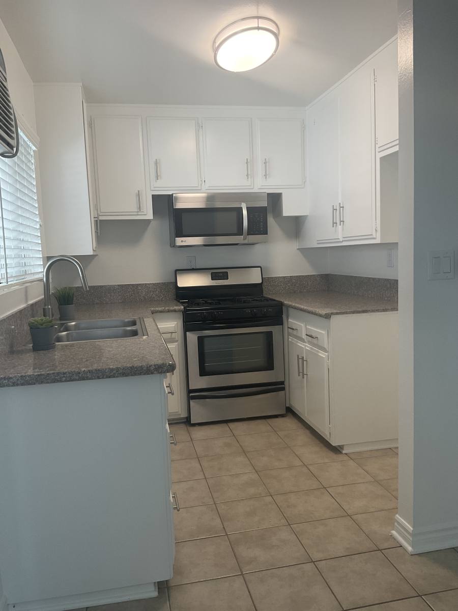 Townhouse for rent at 11121 Dino Circle N A, Garden Grove, CA 92840