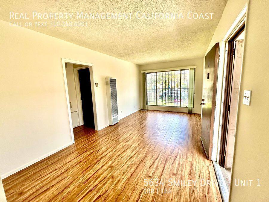 Apartment for rent at 5634 Smiley Dr #1, Los Angeles, CA 90016