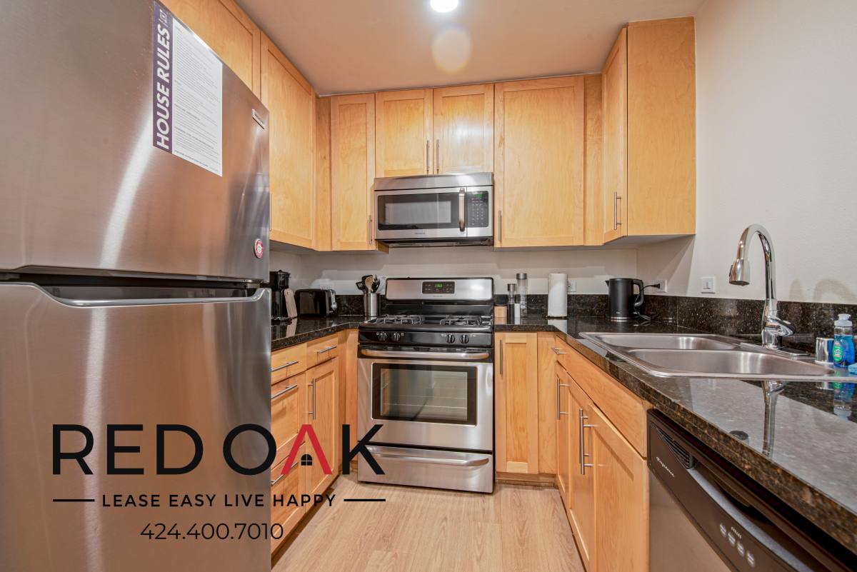 Condo for rent at 7810 Topanga Canyon Blvd #206A, Canoga Park, CA 91304